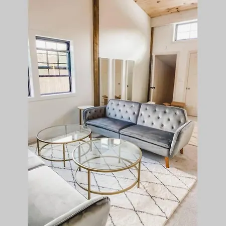 A Suite With A View + Wine Mount Airy Exterior foto