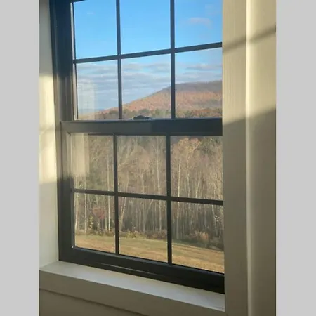 A Suite With A View + Wine Mount Airy Exterior foto