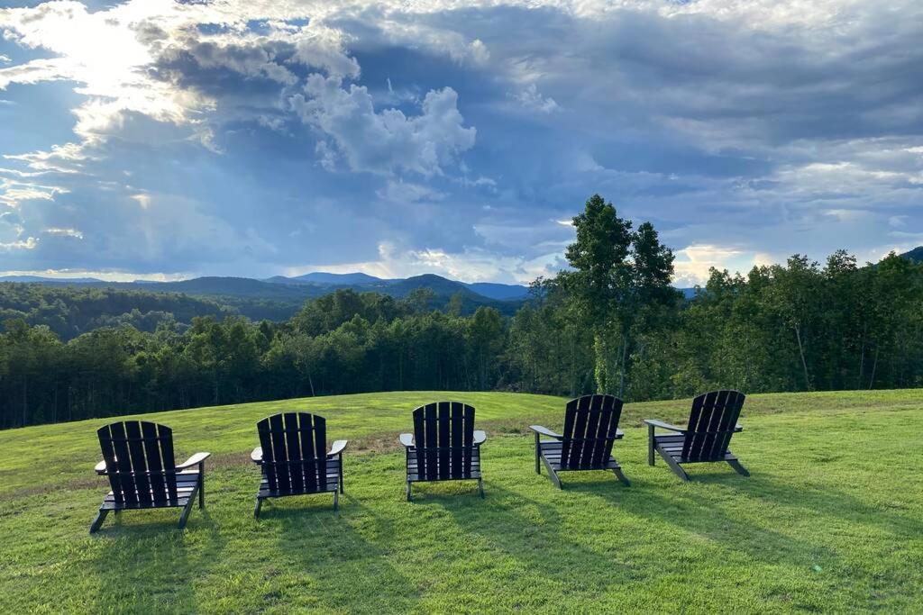 A With A View + Wine Mount Airy